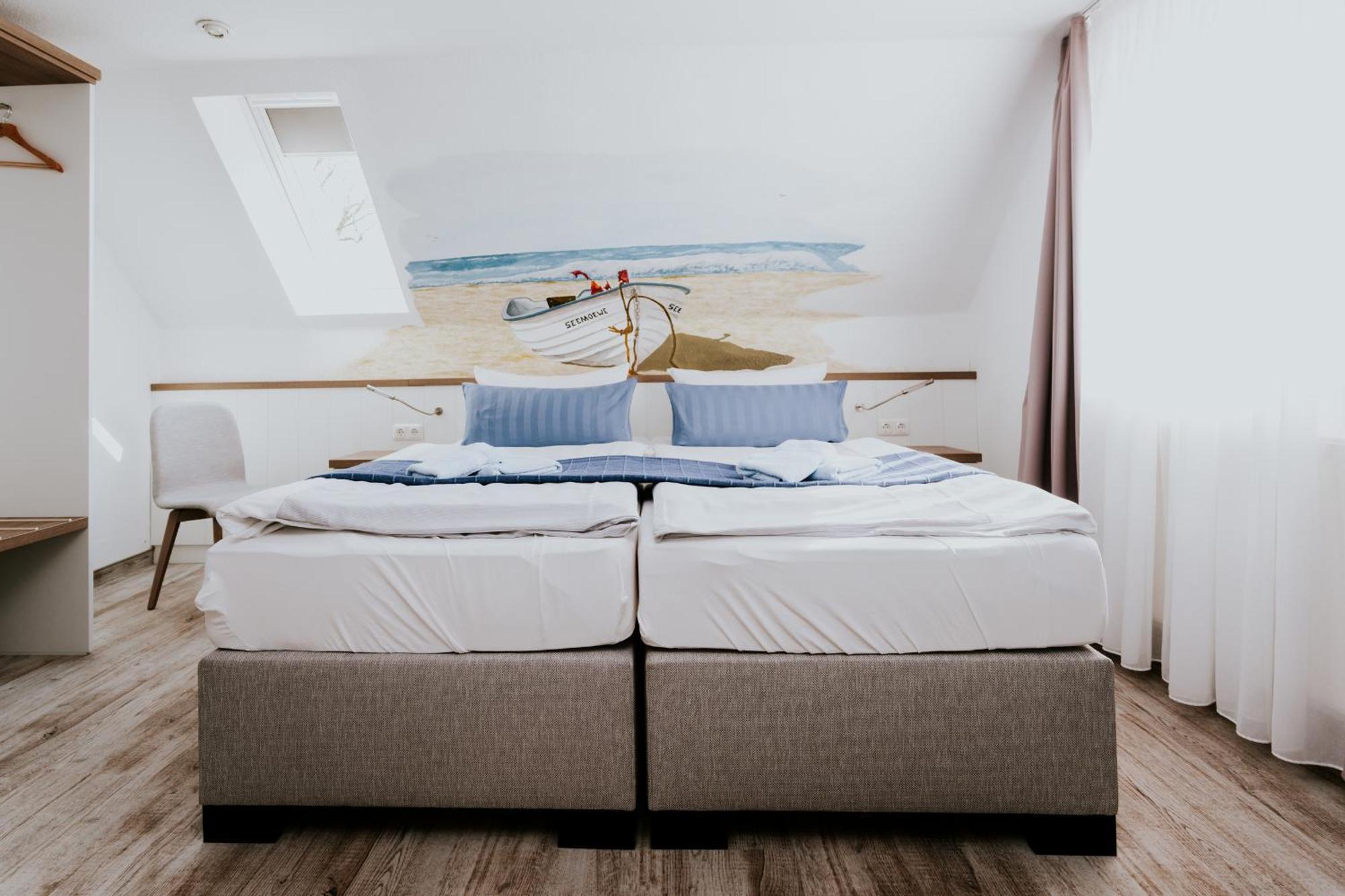 Hotel Zur Seemoewe Kirchdorf  객실 사진