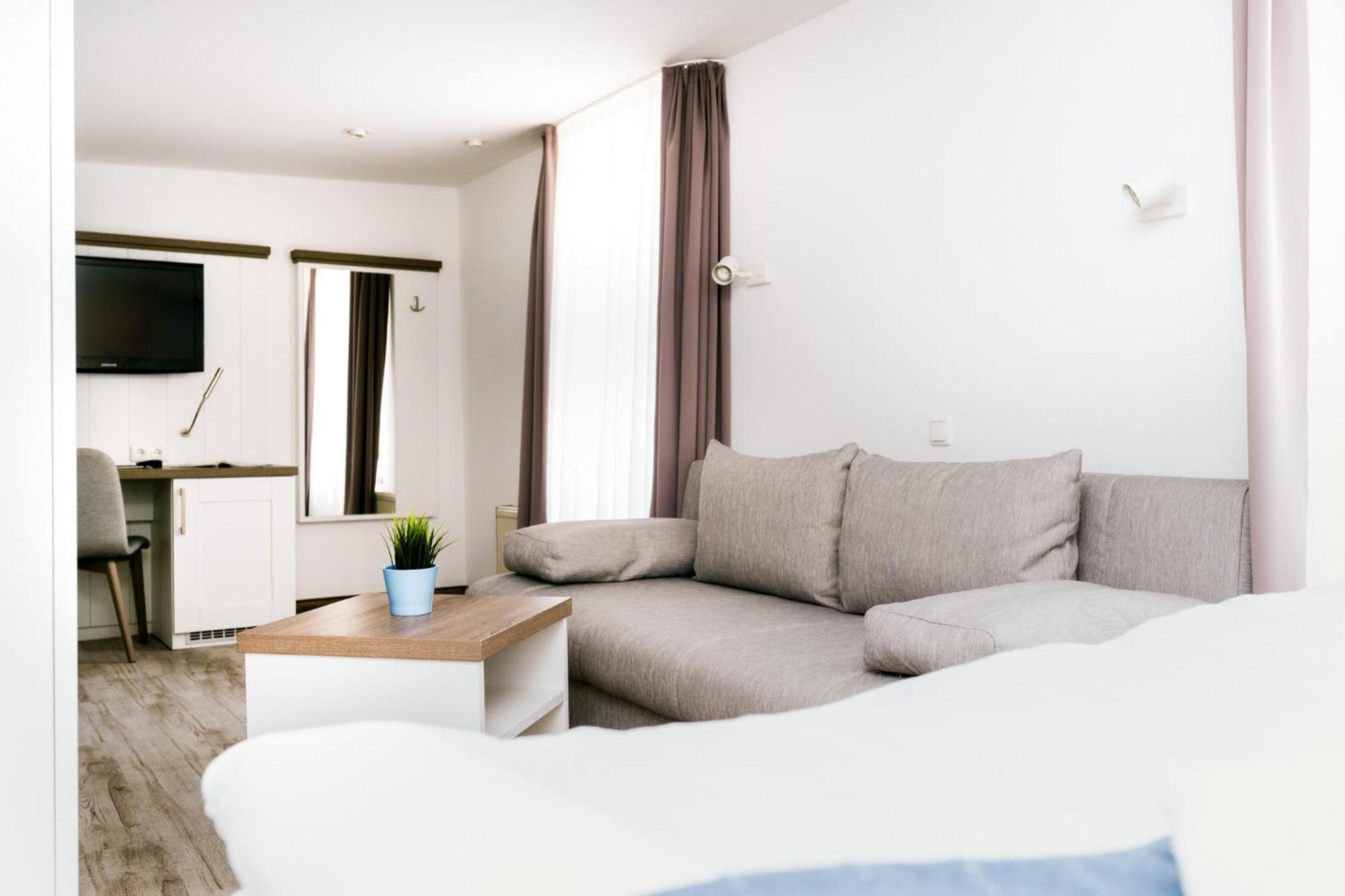 Hotel Zur Seemoewe Kirchdorf  객실 사진