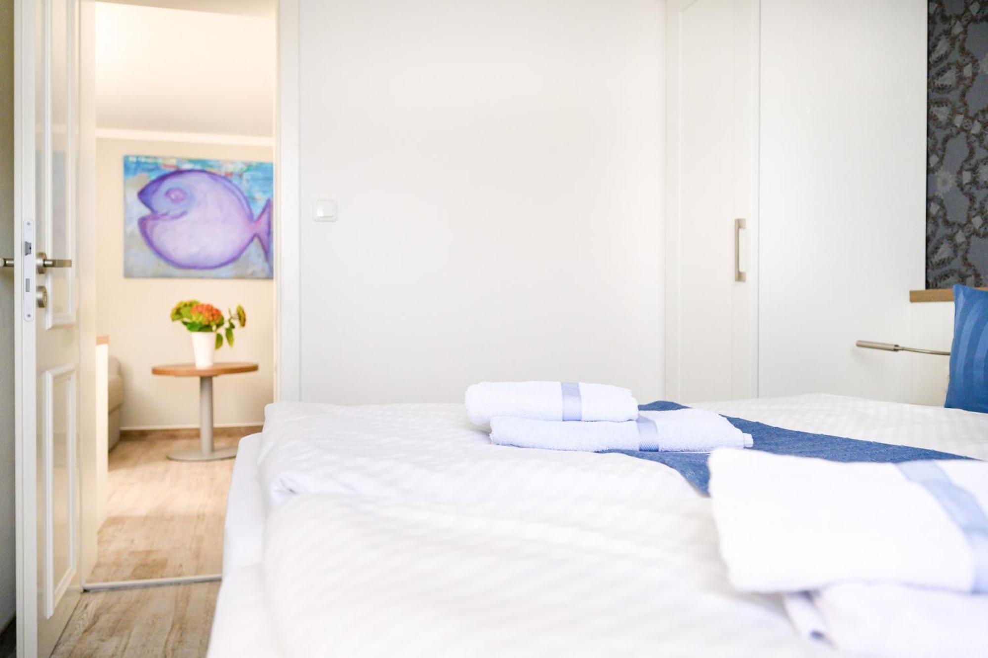 Hotel Zur Seemoewe Kirchdorf  객실 사진